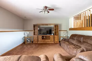 3318 Creek Side Dr, Oshkosh, WI 54904 - Photo 11