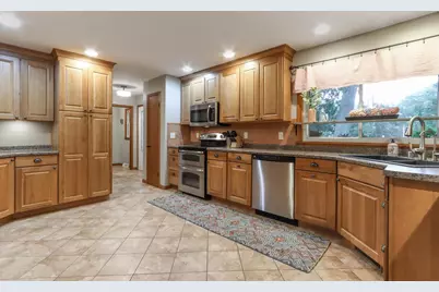 918 S Main Street, Waupaca, WI 54981 - Photo 9