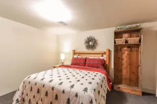 918 S Main St, Waupaca, WI 54981 - Photo 33