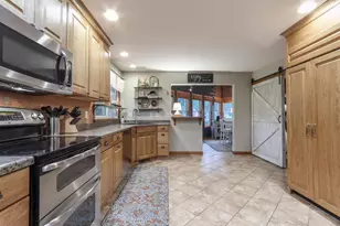 918 S Main St, Waupaca, WI 54981 - Photo 7