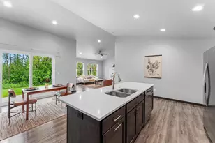 1708 Patriot Wy, Neenah, WI 54956 - Photo 9