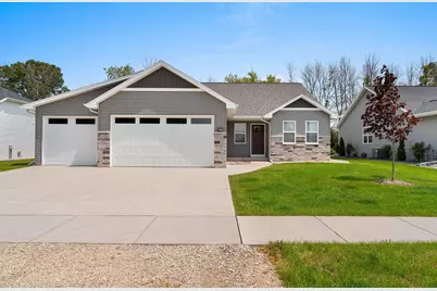1708 Patriot Way, Neenah, WI 54956 - Photo 1