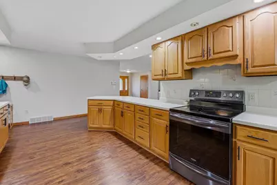 1041 Willow Street, Lomira, WI 53048 - Photo 17