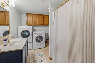 405 Crowfoot Ave, Fond du Lac, WI 54935 - Photo 17