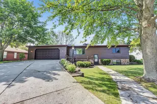 1315 Sunrise Ct, Kewaunee, WI 54216 - Photo 1