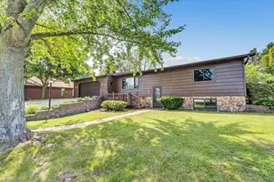 1315 Sunrise Ct, Kewaunee, WI 54216 - Photo 1