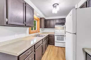 1315 Sunrise Ct, Kewaunee, WI 54216 - Photo 9