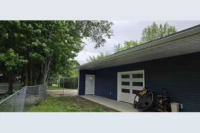 809 Quincy Street, Sturgeon Bay, WI 54235 - Photo 3