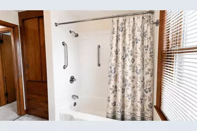 403 Dakota Street, Oshkosh, WI 54902 - Photo 21