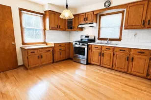 403 Dakota St, Oshkosh, WI 54902 - Photo 11