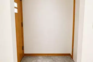 403 Dakota St, Oshkosh, WI 54902 - Photo 3