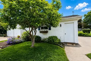 403 Dakota St, Oshkosh, WI 54902 - Photo 33