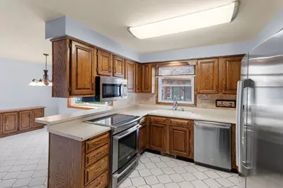 2931 Brookview Drive, Green Bay, WI 54313 - Photo 41