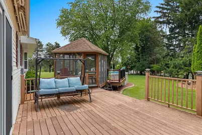 2931 Brookview Drive, Green Bay, WI 54313 - Photo 13