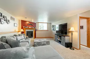 2530 Grassy Ln, Neenah, WI 54956 - Photo 23