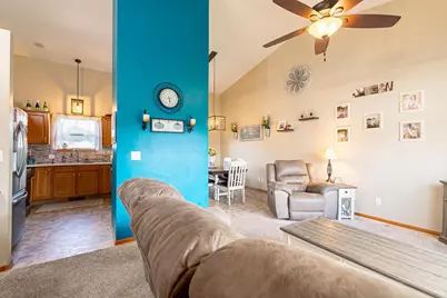 2530 Grassy Lane, Neenah, WI 54956 - Photo 5