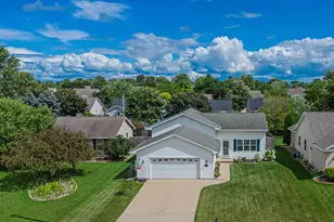 2530 Grassy Ln, Neenah, WI 54956 - Photo 39