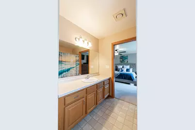 2530 Grassy Lane, Neenah, WI 54956 - Photo 13