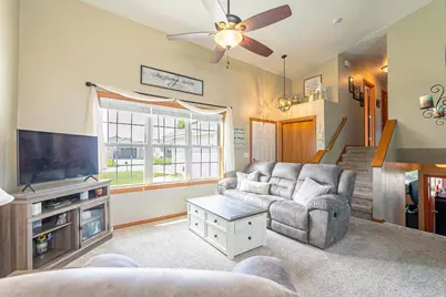 2530 Grassy Lane, Neenah, WI 54956 - Photo 3
