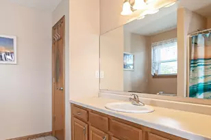 2530 Grassy Ln, Neenah, WI 54956 - Photo 15