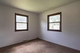 622 W Fulton St, Waupaca, WI 54981 - Photo 9