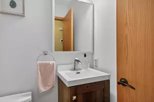 N115W19758 Shadow Wood Ct, Germantown, WI 53022 - Photo 23