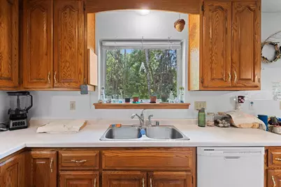 1637 Gabertfield Court, Suamico, WI 54173 - Photo 11