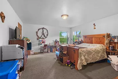 1637 Gabertfield Court, Suamico, WI 54173 - Photo 17