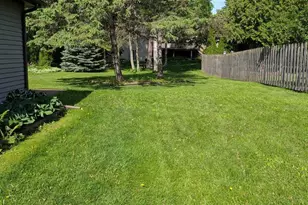 2050 Hilltop Dr, Ashwaubenon, WI 54313 - Photo 23