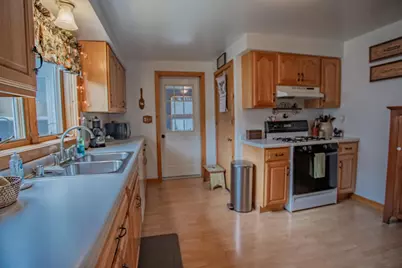 817 Dove Street, Oshkosh, WI 54901 - Photo 17