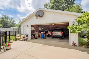 817 Dove St, Oshkosh, WI 54901 - Photo 41