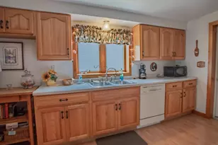 817 Dove St, Oshkosh, WI 54901 - Photo 15