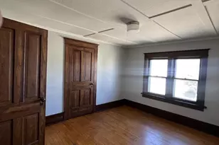 631 W 11th Ave, Oshkosh, WI 54902 - Photo 17