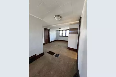 631 W 11th Avenue, Oshkosh, WI 54902 - Photo 17
