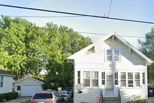 631 W 11th Ave, Oshkosh, WI 54902 - Photo 1