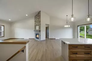 2859 Stelor Dr, Green Bay, WI 54311 - Photo 7