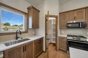 2859 Stelor Dr, Green Bay, WI 54311 - Photo 13