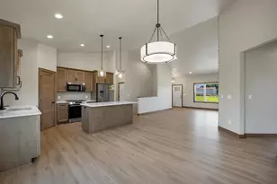 2859 Stelor Dr, Green Bay, WI 54311 - Photo 11