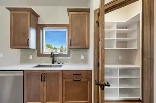 2859 Stelor Dr, Green Bay, WI 54311 - Photo 15