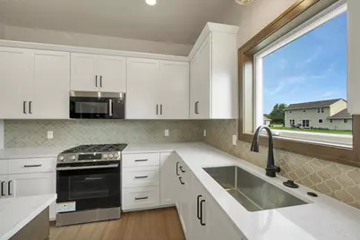 2865 Stelor Drive, Green Bay, WI 54311 - Photo 13