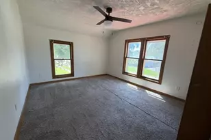 713 W Waupaca St, New London, WI 54961 - Photo 23
