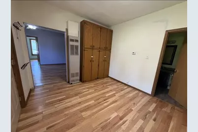 713 W Waupaca Street, New London, WI 54961 - Photo 5