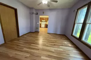 713 W Waupaca St, New London, WI 54961 - Photo 7