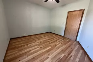 713 W Waupaca St, New London, WI 54961 - Photo 11