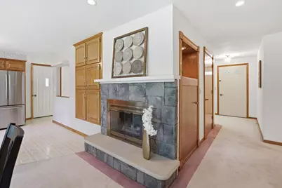 2581 White Pine Road, Suamico, WI 54313 - Photo 9