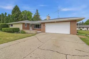 872 S Park Ave, Fond du Lac, WI 54935 - Photo 29