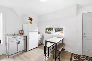 1010 N Division St, Appleton, WI 54911 - Photo 19
