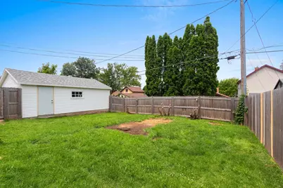417 W Beacon Avenue, New London, WI 54961 - Photo 49