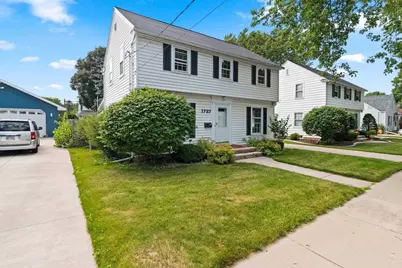1727 N Clark Street, Appleton, WI 54911 - Photo 3