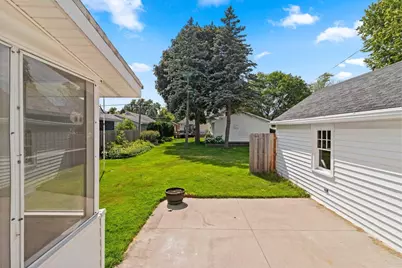 1727 N Clark Street, Appleton, WI 54911 - Photo 7